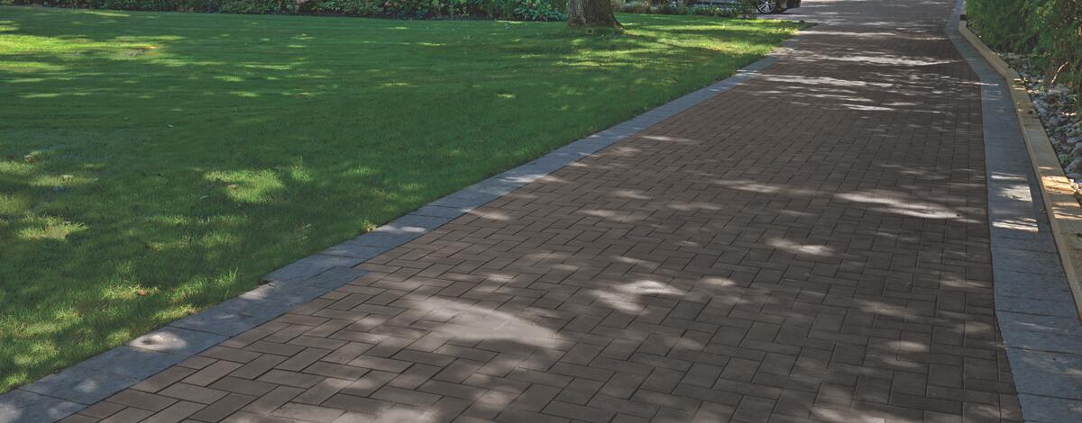 Classic Paver in Chestnut by Oaks landscape products