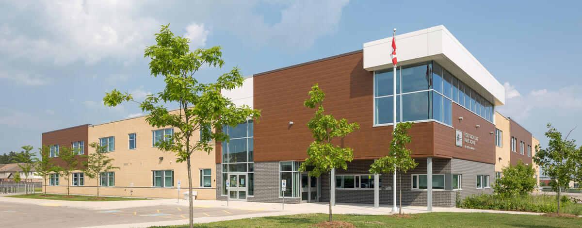 Commercial Building using Profile Series and Architectural Series products from Brampton Brick