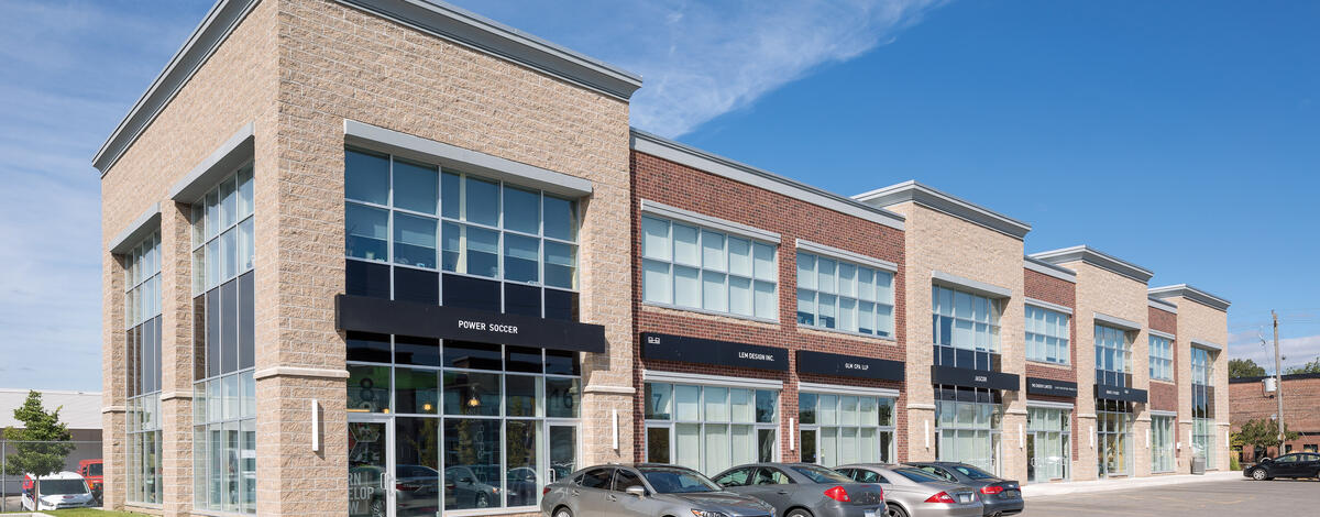 Commercial building using Origin Series Finesse Series and Legacy products from Brampton Brick