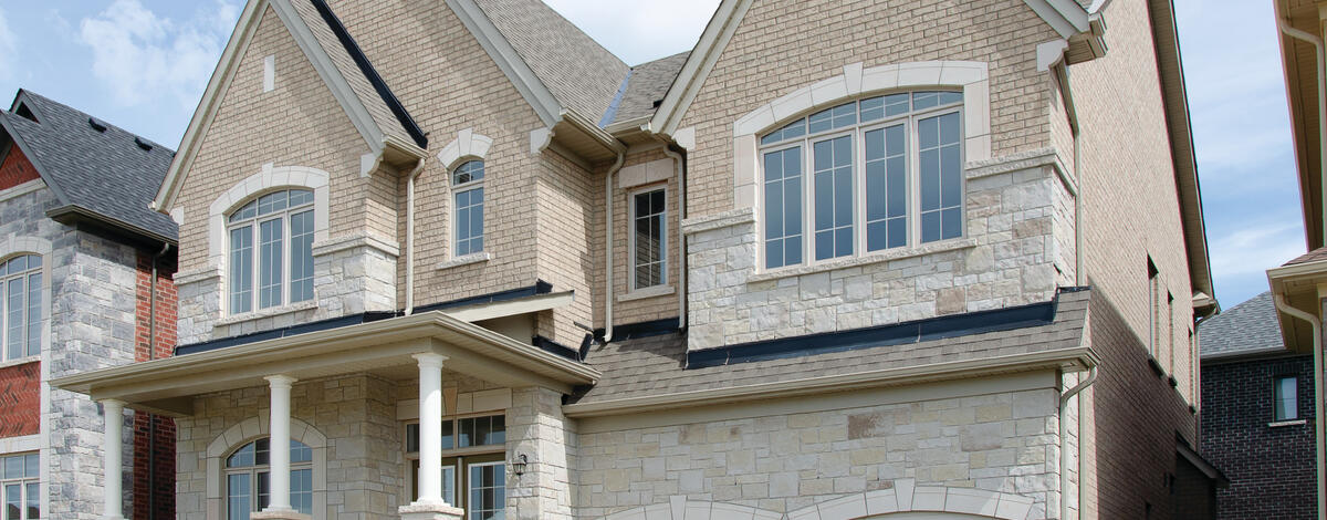 House using 32" Sills, Legacy Series and Vivace products from Brampton Brick