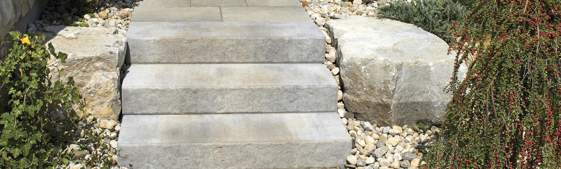 Aria Step by Oaks Landscape Products