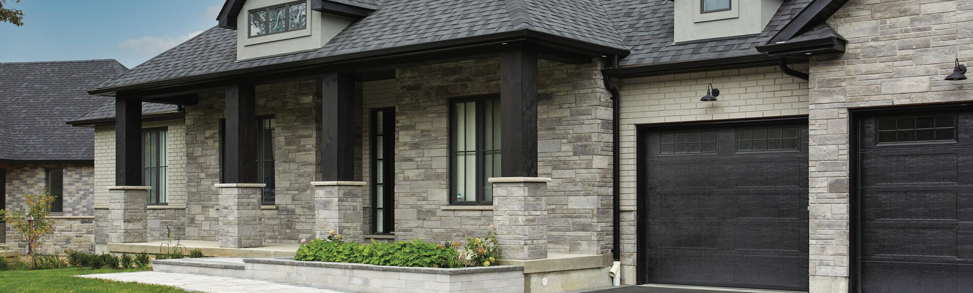 House using Granada stone and Contempo stone PRP products from Brampton Brick 