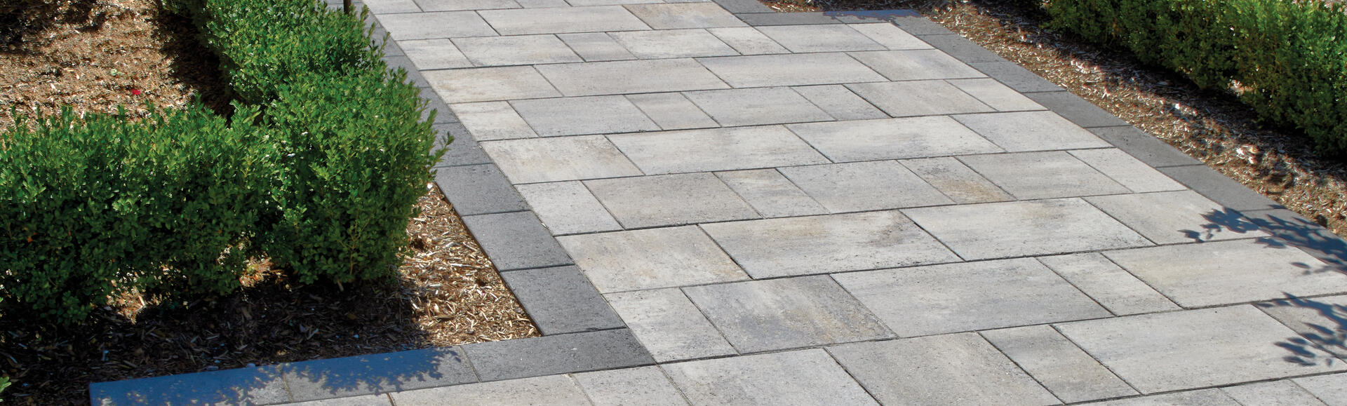Nueva Paver in Champagne by Oaks Landscape Products
